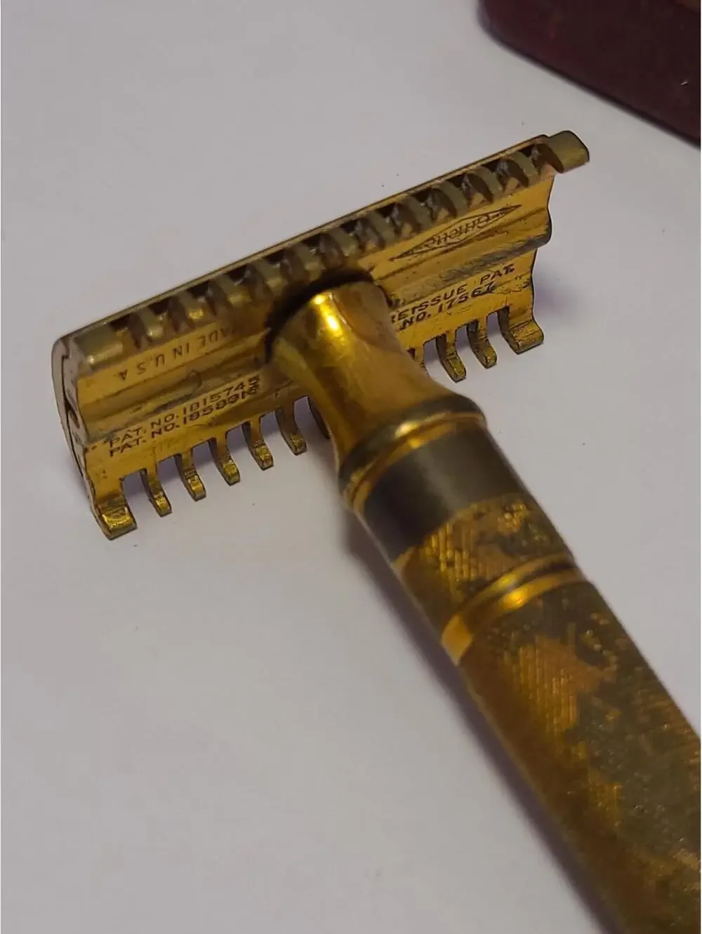 Vintage Gillette Gold Tone Safety Razor Pat 1858316 Repat 17567 + Case & Blade